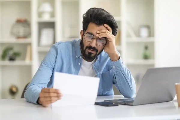 frustrated-man-facing-career-problems (1)